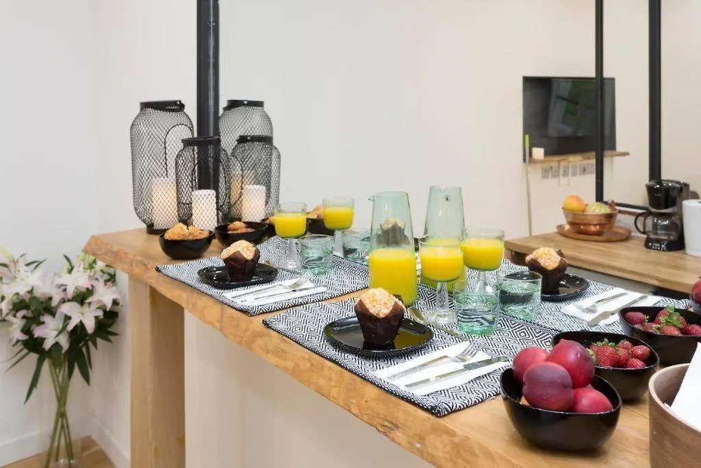 Architect S Designer Studio Walking Distance To The Eiffel Tower Lägenhet Paris Frankrike